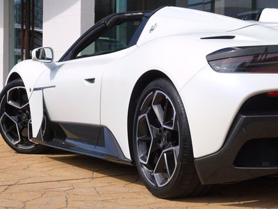 صورة مصغرة 37 لـ 2023 Maserati MC20 CIELO
