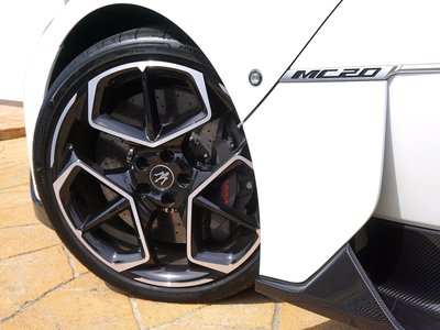 صورة مصغرة 36 لـ 2023 Maserati MC20 CIELO