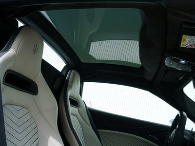 صورة مصغرة 25 لـ 2023 Maserati MC20 CIELO