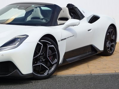 صورة مصغرة 34 لـ 2023 Maserati MC20 CIELO