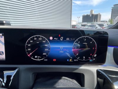 صورة 3 لـ 2025 Mercedes-BENZ CLA