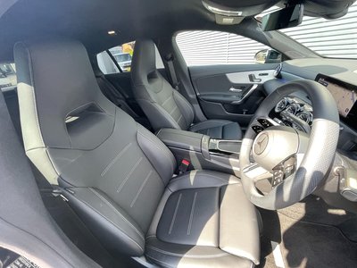 صورة 10 لـ 2025 Mercedes-BENZ CLA