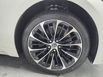 صورة مصغرة 19 لـ 2022 Lexus LS