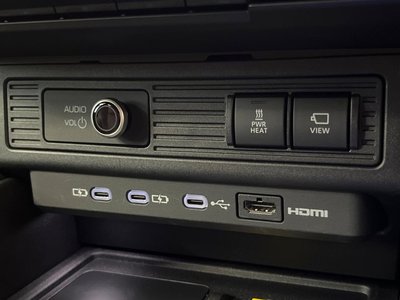 صورة مصغرة 49 لـ 2025 Toyota LAND CRUISER 250
