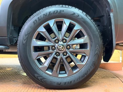 صورة مصغرة 41 لـ 2025 Toyota LAND CRUISER 250