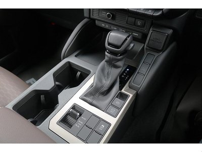 2024 Toyota LAND CRUISER 250 thumbnail 26