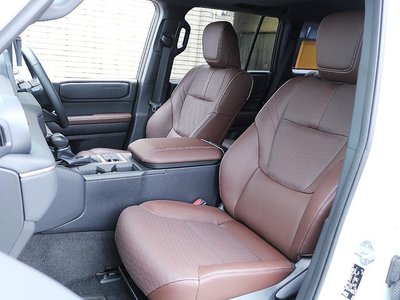 2024 Toyota LAND CRUISER 250 thumbnail 32