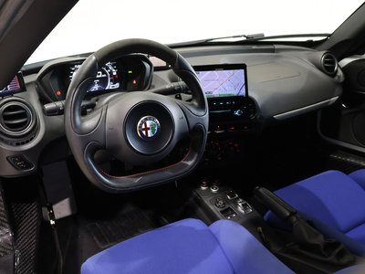 صورة 3 لـ 2015 ALFA Romeo 4C