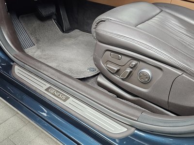 2021 Genesis G90 — миниатюра 32