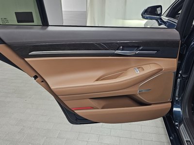 2021 Genesis G90 — миниатюра 15