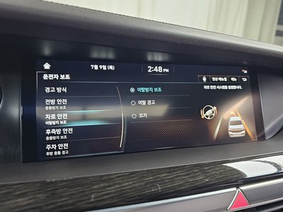 2021 Genesis G90 — миниатюра 28