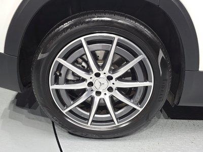 صورة 6 لـ 2023 Mercedes-BENZ GLB