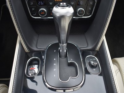 صورة مصغرة 25 لـ 2018 Bentley FLYING SPUR
