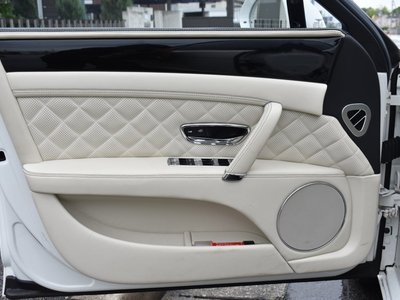 صورة مصغرة 17 لـ 2018 Bentley FLYING SPUR