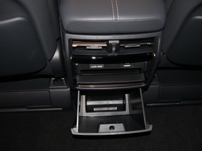 صورة 32 لـ 2025 Toyota ALPHARD