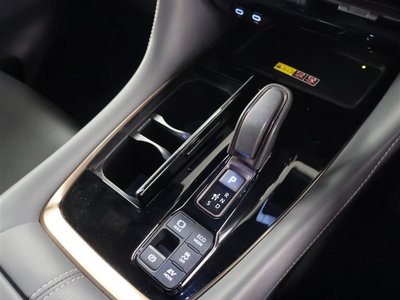 صورة 17 لـ 2025 Toyota ALPHARD