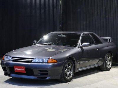 NISSAN SKYLINE GT-R