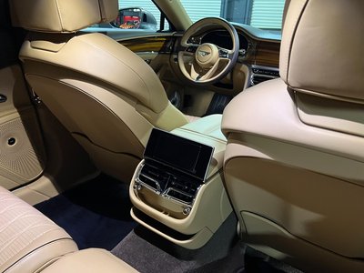 2021 Bentley FLYING SPUR — миниатюра 18
