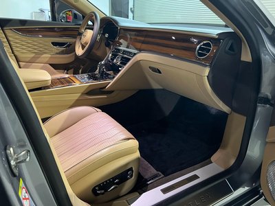 2021 Bentley FLYING SPUR — миниатюра 13