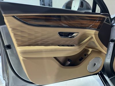 2021 Bentley FLYING SPUR 照片 6