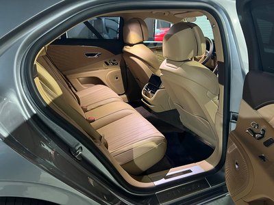 2021 Bentley FLYING SPUR — миниатюра 17