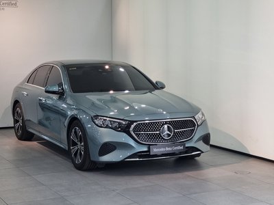 MERCEDES-BENZ E-CLASS - 1