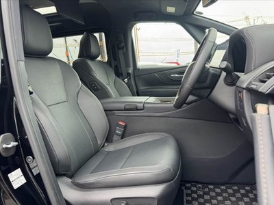 2026 Toyota ALPHARD — миниатюра 16