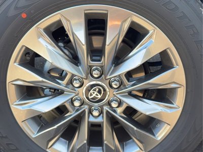 صورة مصغرة 11 لـ 2026 Toyota LAND CRUISER 300