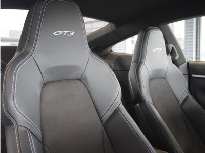 PORSCHE 911 - 10