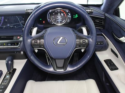 2018 Lexus LC — миниатюра 22