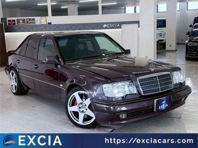 MERCEDES-BENZ E-CLASS - 1