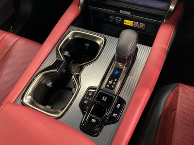 2025 Lexus RX — миниатюра 47