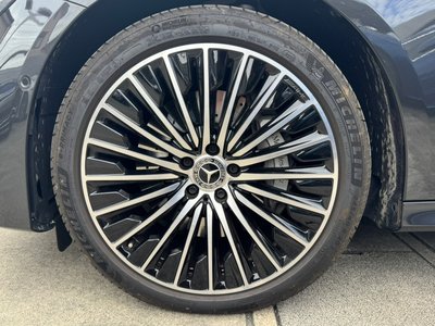 MERCEDES-BENZ E-CLASS - 8