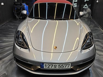 صورة 2 لـ 2021 Porsche 718