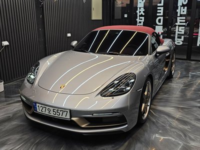 صورة 1 لـ 2021 Porsche 718