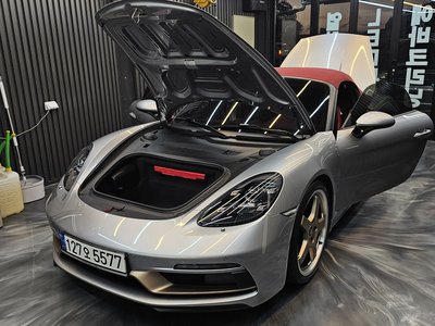 صورة 7 لـ 2021 Porsche 718