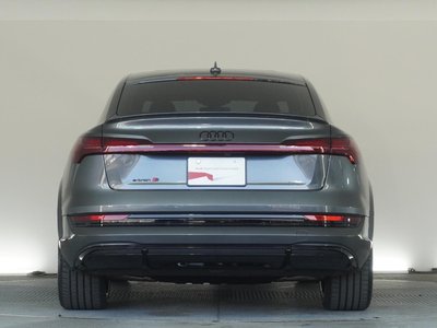 AUDI E-TRON S SPORTBACK - 6