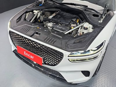 صورة 7 لـ 2021 Genesis GV70
