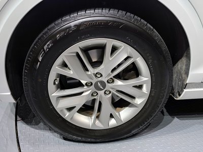 صورة 6 لـ 2021 Genesis GV70
