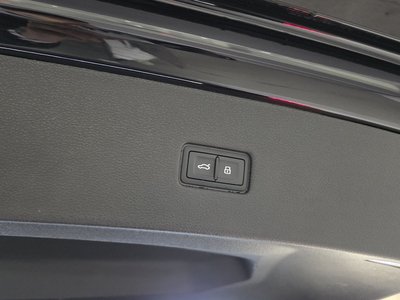 صورة مصغرة 31 لـ 2021 AUDI Q8