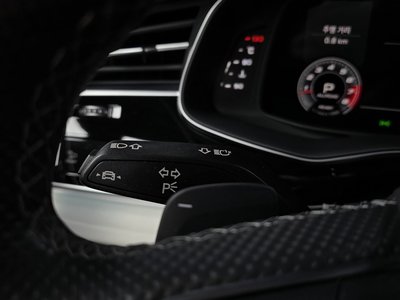 صورة مصغرة 27 لـ 2021 AUDI Q8