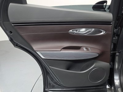 2021 Genesis GV70 — миниатюра 15