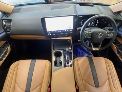 2025 Lexus NX 照片 2