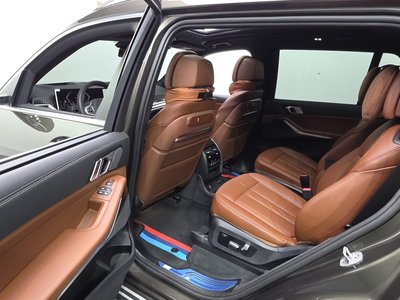 صورة مصغرة 18 لـ 2025 BMW X7