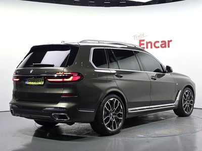 صورة 4 لـ 2025 BMW X7