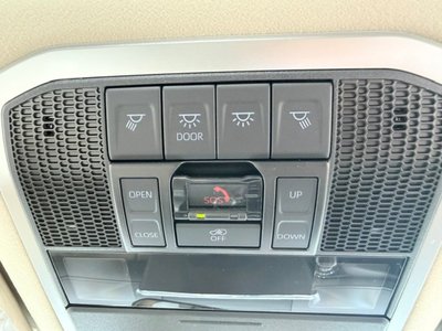 صورة مصغرة 35 لـ 2025 Toyota LAND CRUISER 300