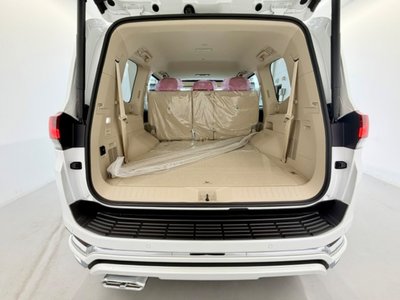صورة 8 لـ 2025 Toyota LAND CRUISER 300