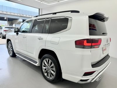 صورة مصغرة 54 لـ 2025 Toyota LAND CRUISER 300