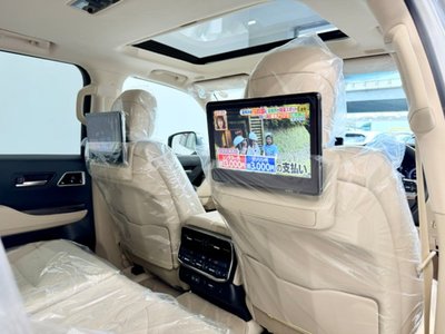 صورة مصغرة 13 لـ 2025 Toyota LAND CRUISER 300