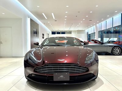 ASTON MARTIN DB11 - 7